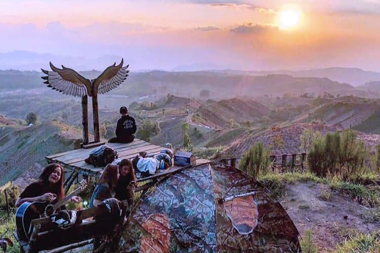 Surganya Para Petualang, Puncak Sawiyah Majalengka Tawarkan Pesona Tiada Dua