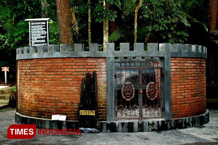 Ini Cerita Asal-usul Gunung Tidar di Magelang