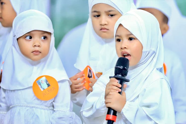 Gubernur Khofifah Hadiri Penutupan Pesantren Ramadan Balita PP Muslimat NU di Jakarta