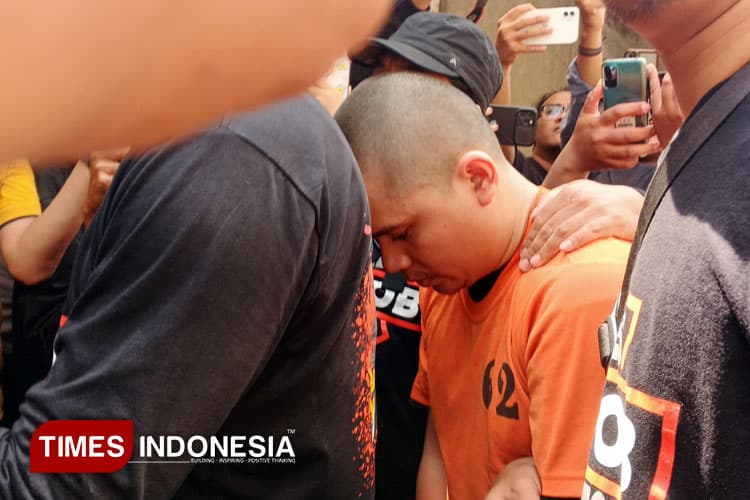 Rekontruksi Pembunuhan dan Mutilasi: Tersangka Alvi Lakoni 37 Reka Adegan