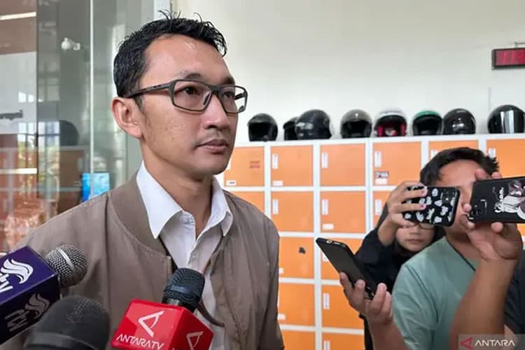 KPK Periksa Kakanwil Kemenag Jateng Terkait Dugaan Korupsi Kuota Haji 2023-2024