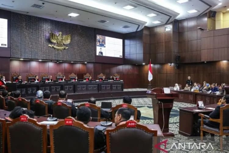 MK Minta Kejelasan UU: Jabatan Sipil Apa Saja Boleh Diisi Polisi Aktif?