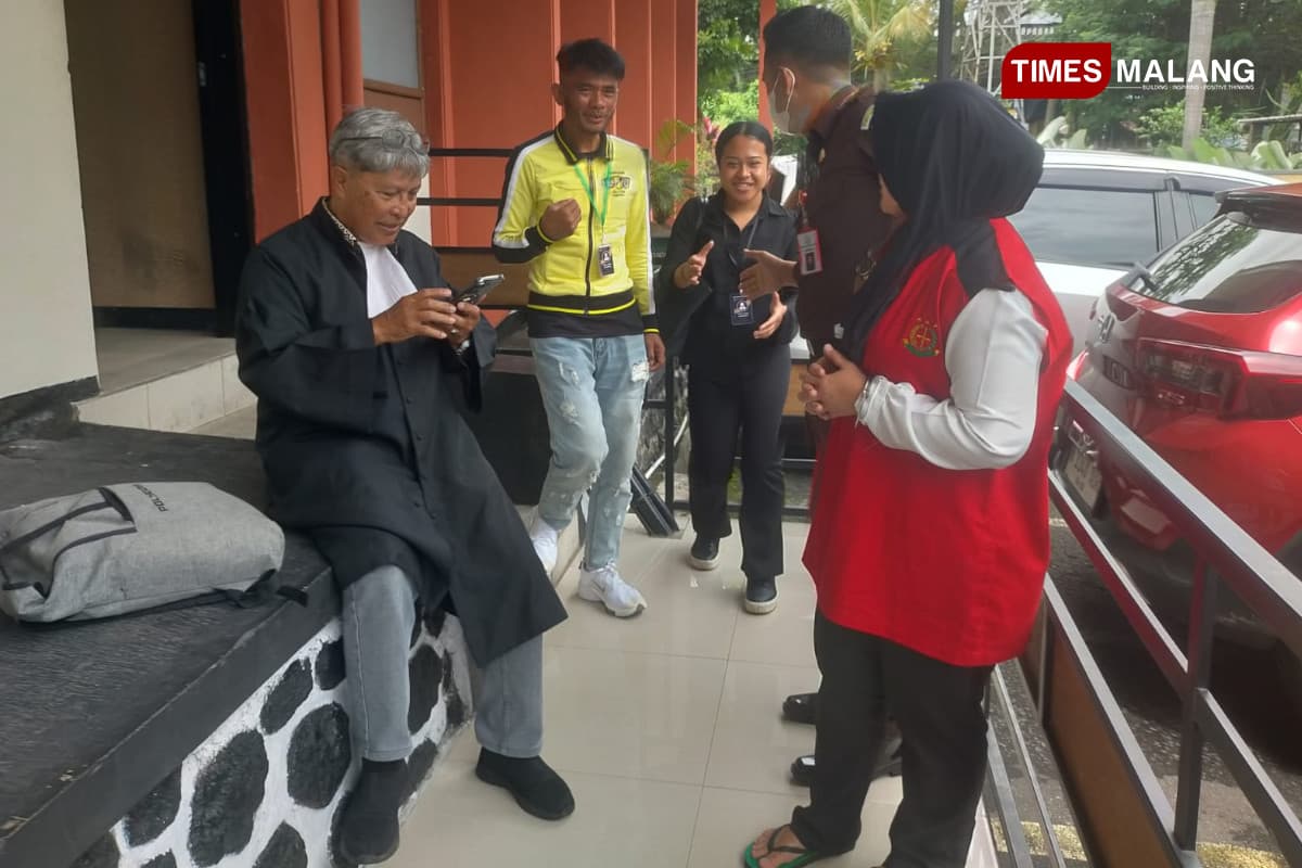 Sidang Perkara Arisan Duos Menabrak Kebiasaan Kosong di Hari Jumat