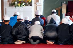 Keutamaan Tarawih Malam ke-7 Ramadan, Seumpama Menolong Nabi Musa Lawan Firaun