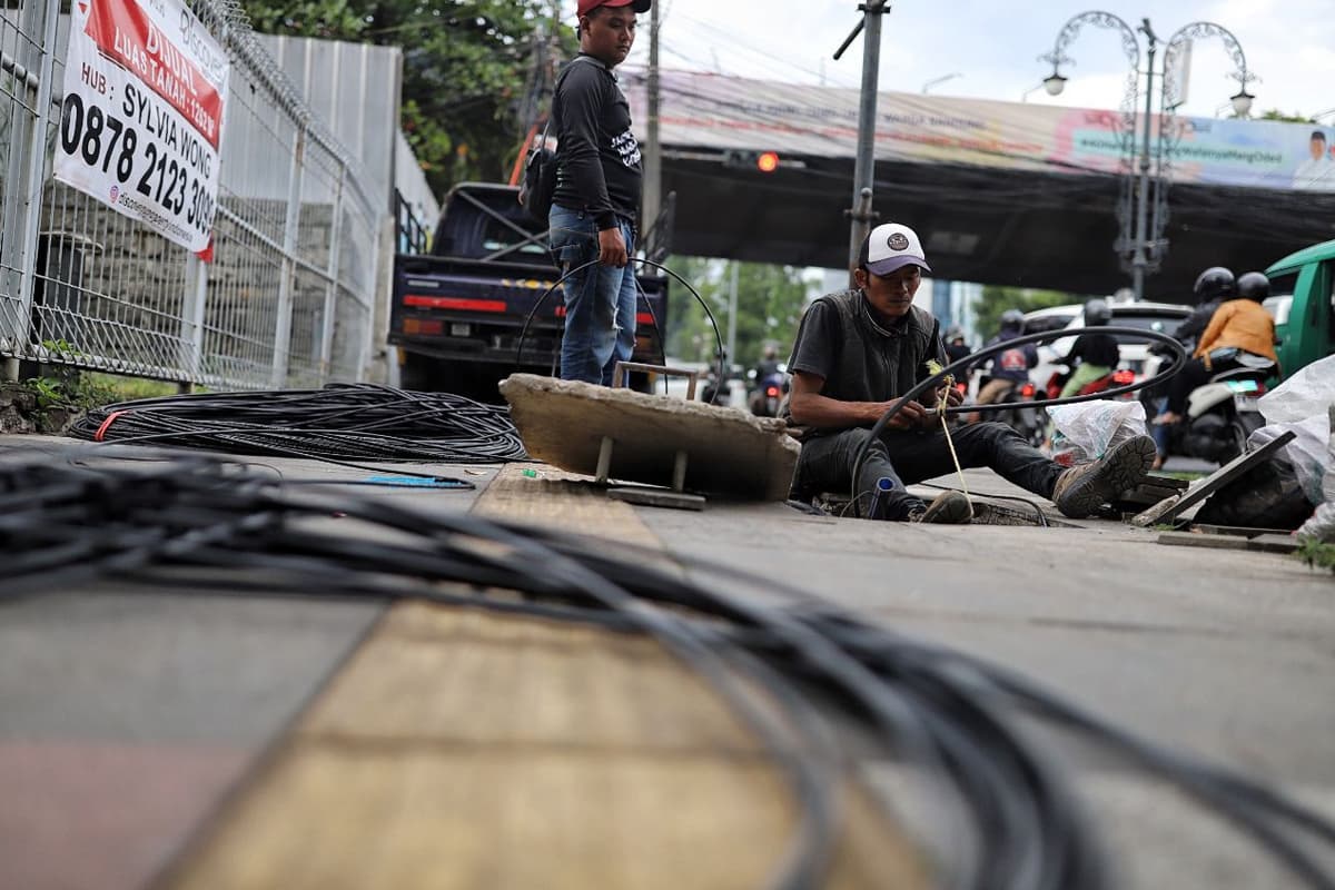 Ultimatum Proyek Galian Kabel, Wali Kota Bandung Farhan: 6 Maret Jalan Harus Mulus