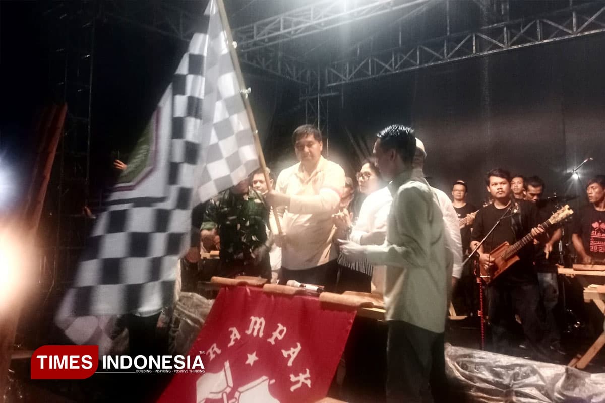 Program Prabowo Bergerak, Menteri PKP Lepas 14 Truk Genteng UMKM Majalengka