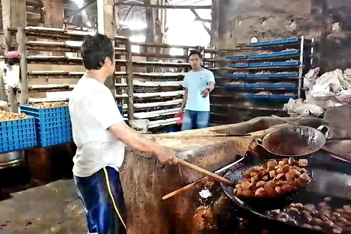 Kedelai Mahal dan Pasar Lesu, Pabrik Tahu di Langensari Cianjur Terpaksa Gulung Tikar