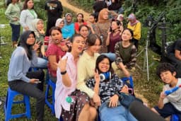 Ada Enzy Storia hingga Afgan, Film 'Agensi Rumah Tangga' Rampungkan Syuting di Cianjur